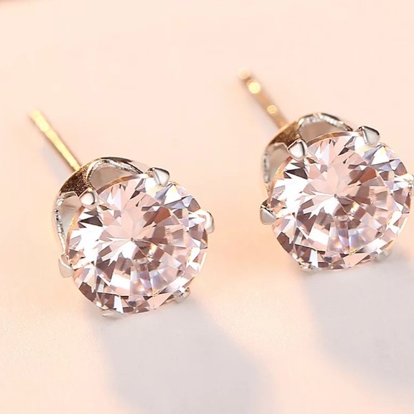 7.5 mm round stud earrings - Picture 4 of 6